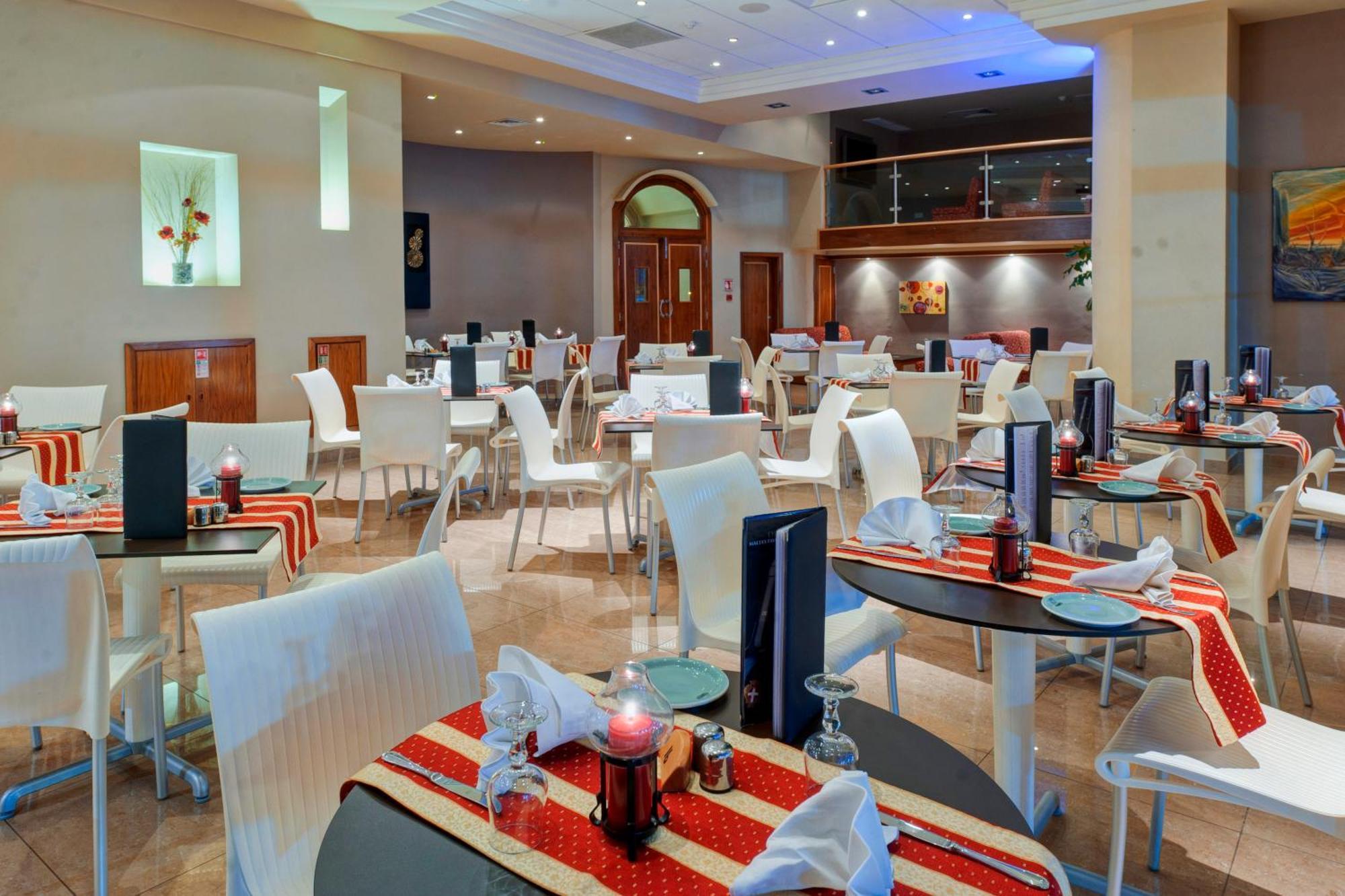 Paradise Bay Resort Mellieħa Restaurante foto